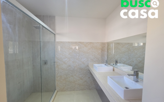 HERMOSA CASA RESIDENCIAL EN VENTA EN SEQUOIA