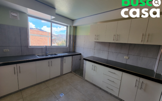 DEPARTAMENTO DE 3 DORMITORIOS EN VENTA EN MALLASILLA
